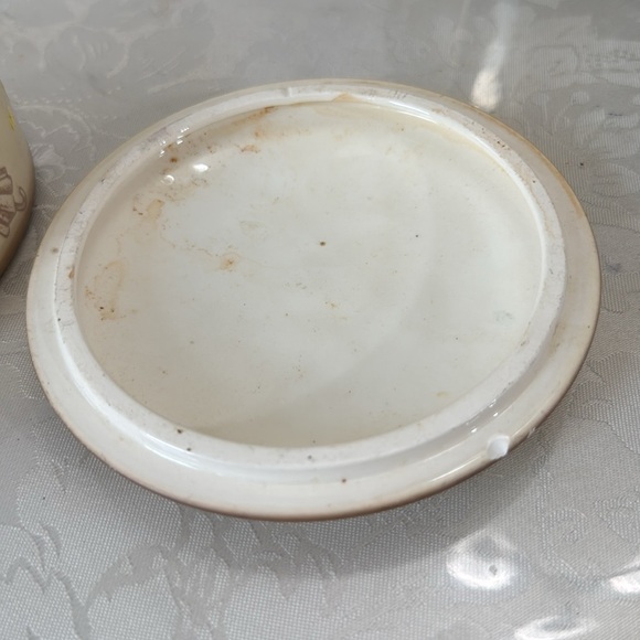 2002 M I Hummel Goebel Porcelain Umbrella Girl Trinket Box HUM 689 Germany - Picture 3 of 4